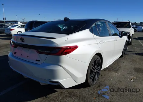 2025 Toyota Camry Xse z USA, uszkodzony, nr VIN 4T1DBADKXSU007218